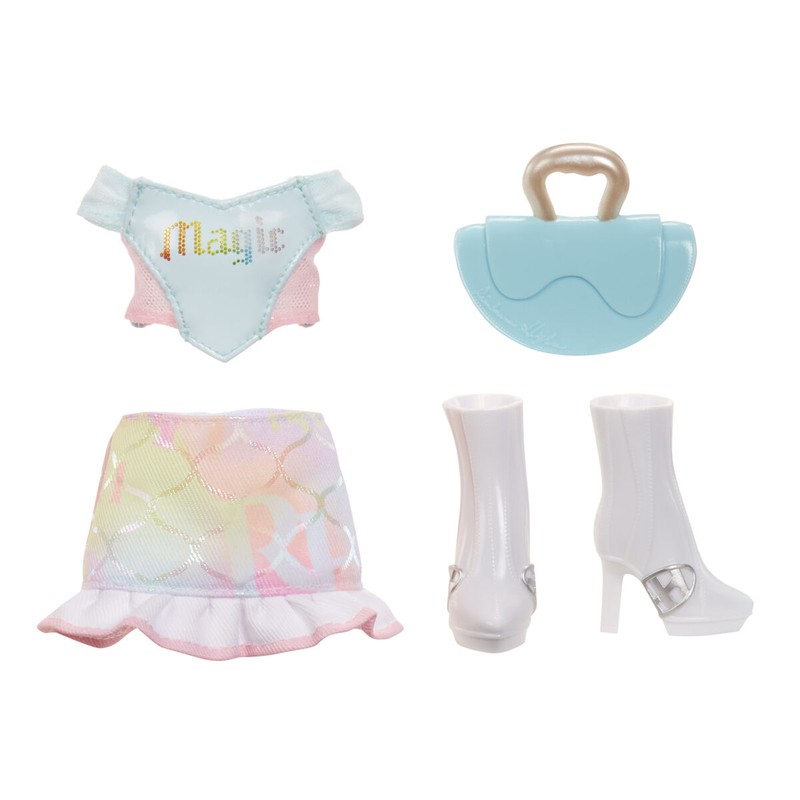 Vestidos para muñecas Amaya: primer plano de su atuendo detallado.