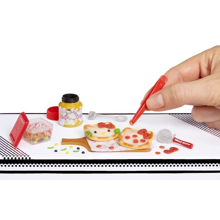 Embalaje del playset Hello Kitty con advertencias de seguridad