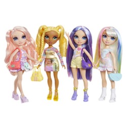 Muñeca Rainbow High Bella Parker de moda 2