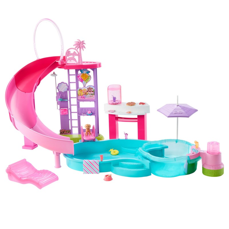 Momentos de alegría con la Piscina Barbie y sus amigos.