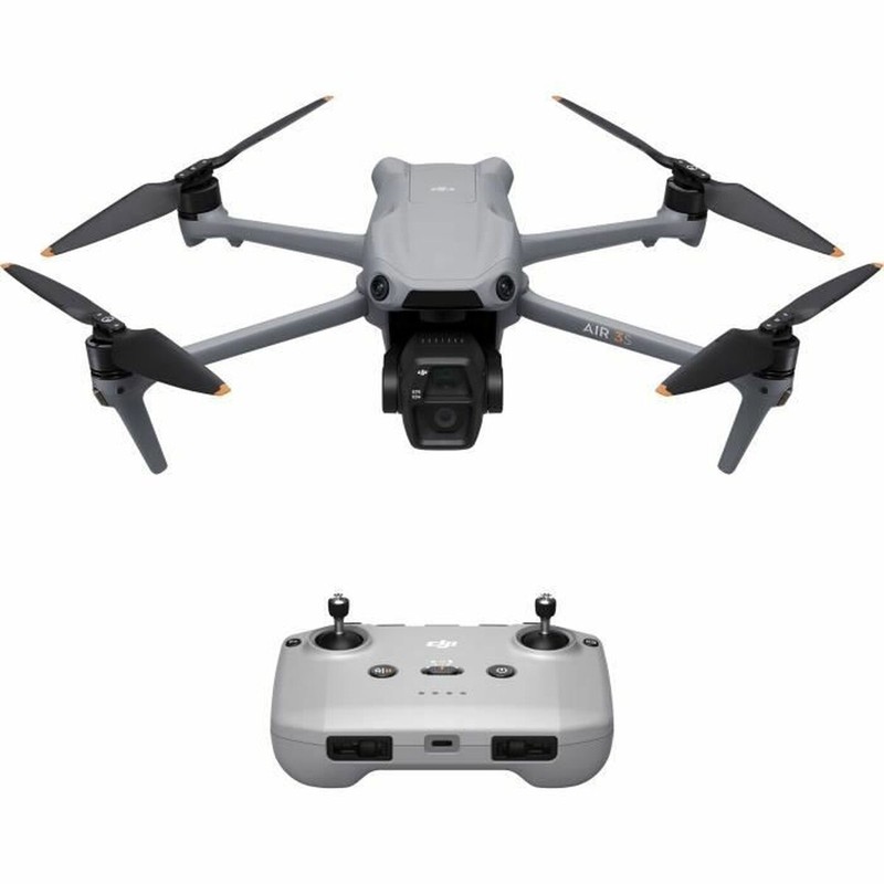 Dron Dji Air 3S volando sobre paisaje, evocando la libertad de coches juguete niños