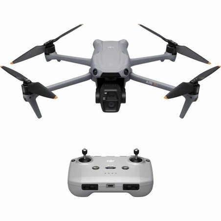 Dron Dji Air 3S volando sobre paisaje, evocando la libertad de coches juguete niños