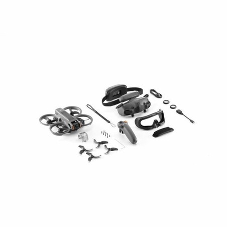 Dron DJI Avata 2 en pleno vuelo, superando cualquier pista coches