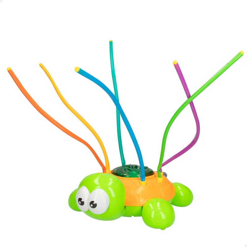 Actividades acuáticas infantiles con aspersor de agua