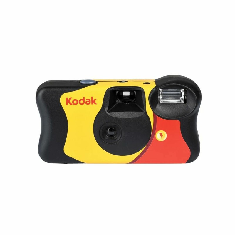 Detalle de la cámara Kodak FunSaver, para fotografía analógica fácil